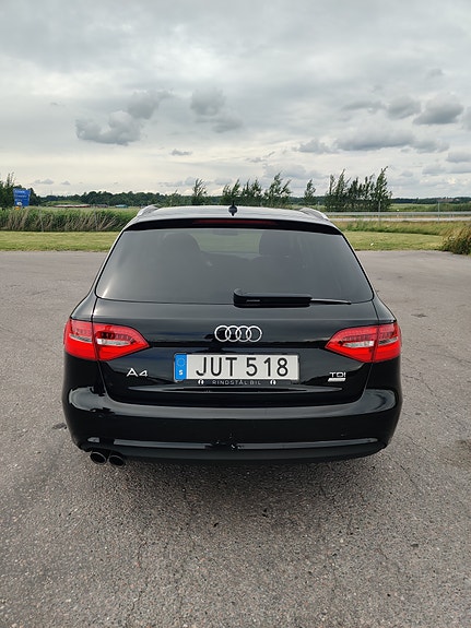 Audi A4 5 of 9