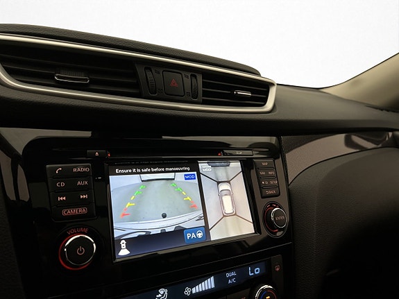 Nissan X-Trail 25 of 30