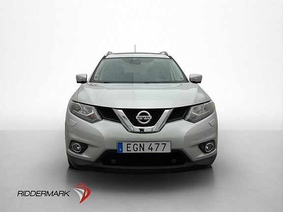 Nissan X-Trail 2 of 5