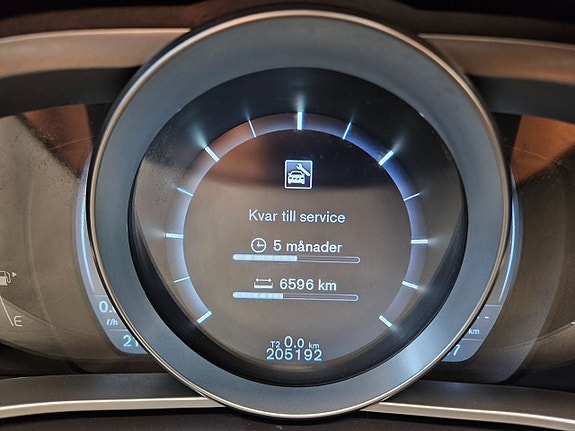 Volvo V40 23 of 30