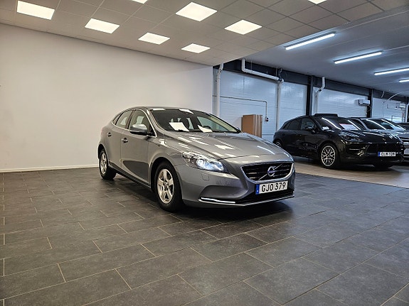 Volvo V40 5 of 30