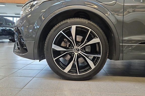 Volkswagen Tiguan 14 of 18