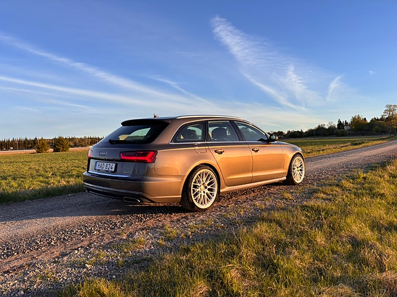Audi A6 2 of 5