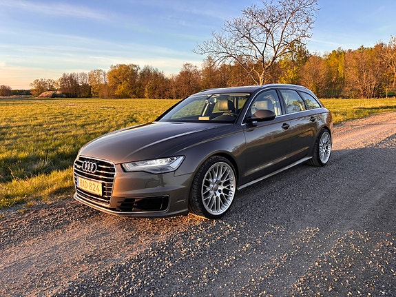 Audi A6 4 of 5