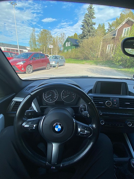 BMW 116i 5 of 18