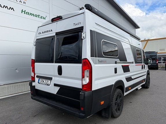 Adria Twin 640 SLB (160HK AUTOMAT) Långbädd & popuptak! Luftfjädring! Extraljus! Kompressorkyl! 12V takfläkt! 22 of 22