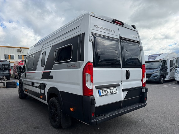 Adria Twin 640 SLB (160HK AUTOMAT) Långbädd & popuptak! Luftfjädring! Extraljus! Kompressorkyl! 12V takfläkt! 21 of 22