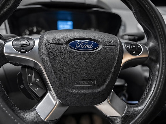 Ford Transit Custom 12 of 19
