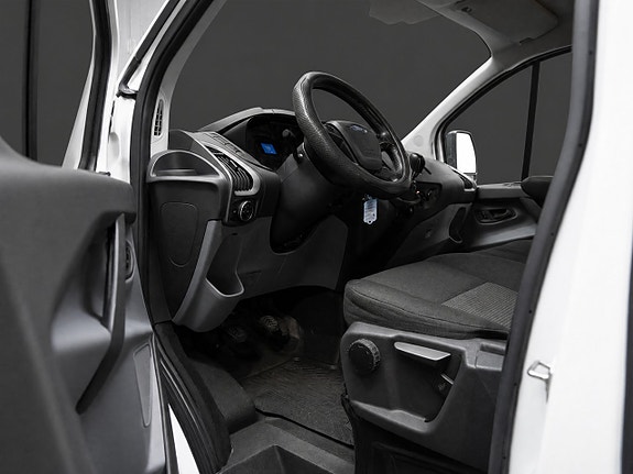 Ford Transit Custom 8 of 19