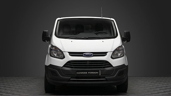 Ford Transit Custom 2 of 19
