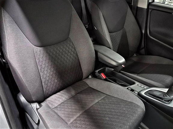 Toyota Yaris 18 of 25