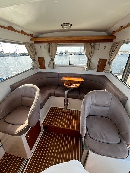 Minor 27 – 2010 | Volvo Penta D4-300 | 380 gångtimmar 7 of 12