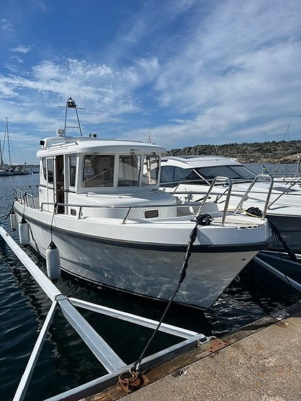 Minor 27 – 2010 | Volvo Penta D4-300 | 380 gångtimmar 2 of 5