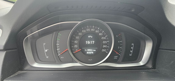 Volvo V70 5 of 5