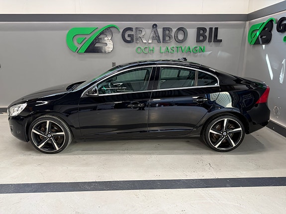 Volvo S60 2 of 21
