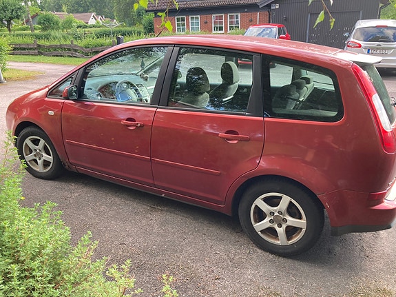 Ford Focus C-MAX 3 of 3