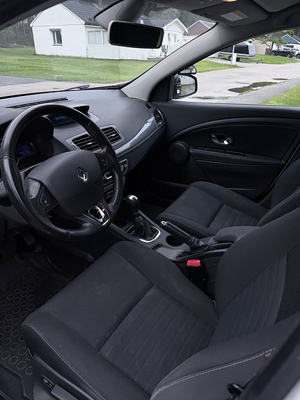 Renault Megane III 5 of 5