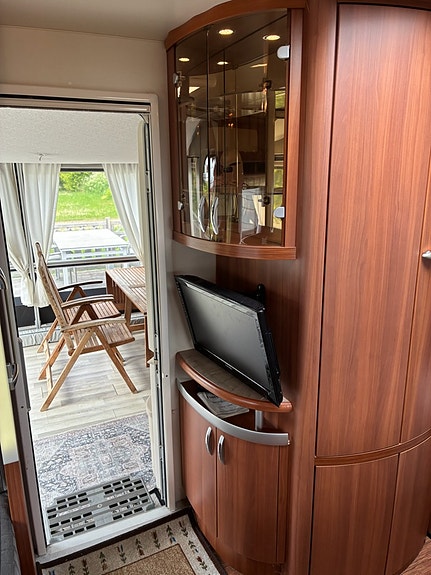 Hobby 560 WLU PRESTIGE Longbed 2011 21 of 24
