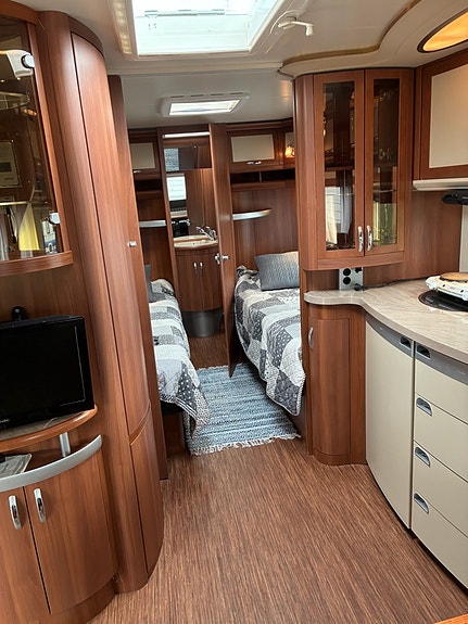 Hobby 560 WLU PRESTIGE Longbed 2011 4 of 24