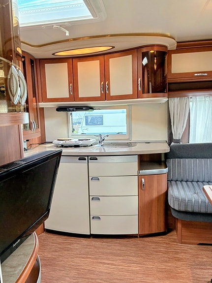 Hobby 560 WLU PRESTIGE Longbed 2011 12 of 24