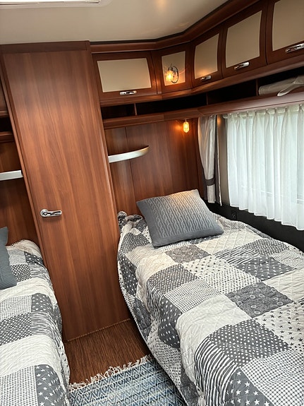 Hobby 560 WLU PRESTIGE Longbed 2011 5 of 24