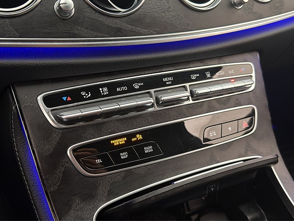 Mercedes-Benz E300 22 of 30