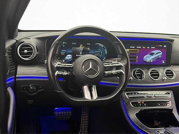 Mercedes-Benz E300 9 of 30