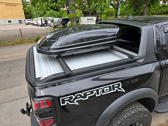 Ford Ranger Raptor 2 of 5