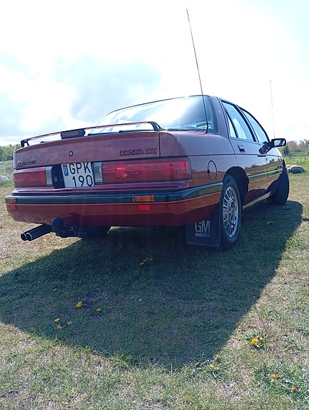 Chevrolet Corsica 5 of 5