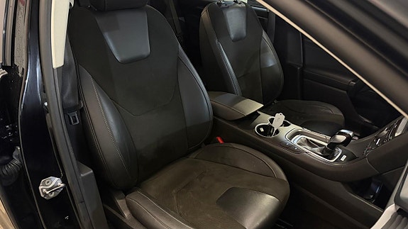 Ford Mondeo 16 of 19