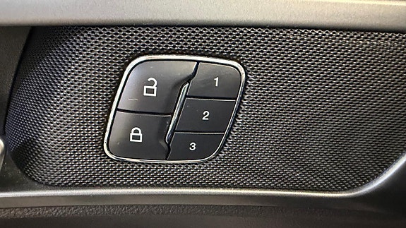 Ford Mondeo 14 of 19