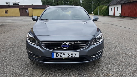 Volvo S60 12 of 27