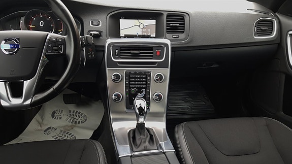 Volvo S60 15 of 27