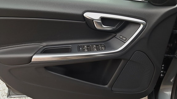 Volvo S60 24 of 27