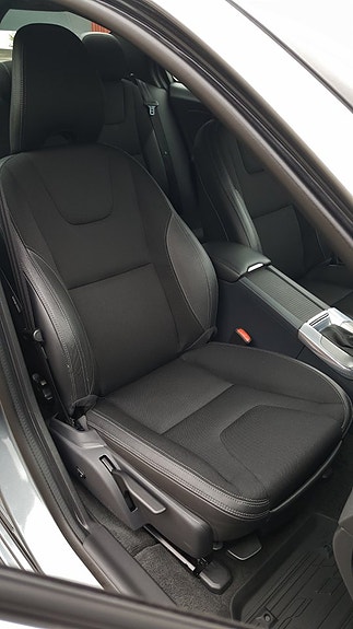 Volvo S60 25 of 27