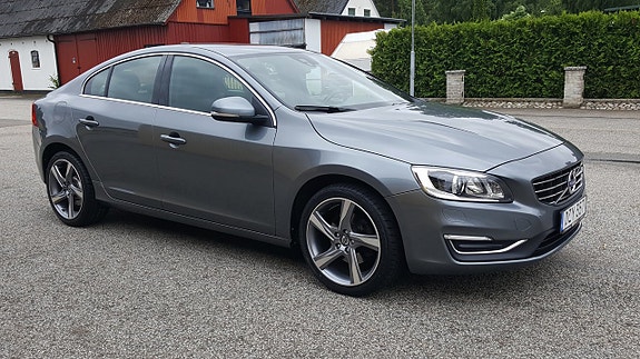 Volvo S60 6 of 27