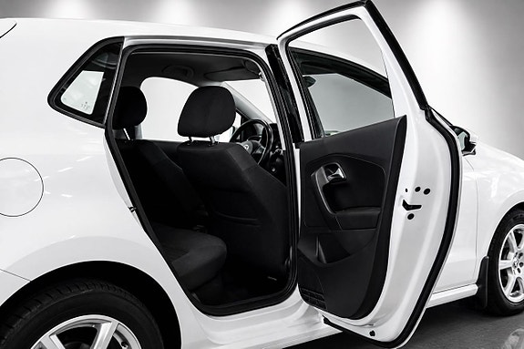 Volkswagen Polo 13 of 17