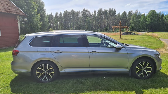 Volkswagen Passat 4 of 5