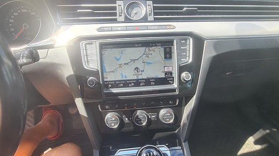Volkswagen Passat 6 of 6