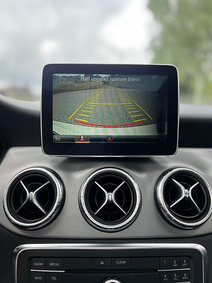 Mercedes-Benz CLA220 d 15 of 17