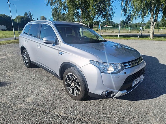 Mitsubishi Outlander 2015
