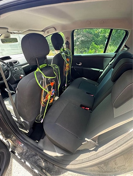 Renault Clio 6 of 10