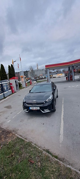 Kia Niro 2 of 5