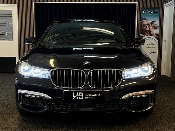 BMW 740E 2018 photo 2