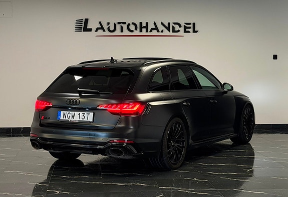 Audi RS4 6 of 30