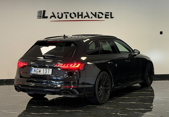 Audi RS4 6 of 30