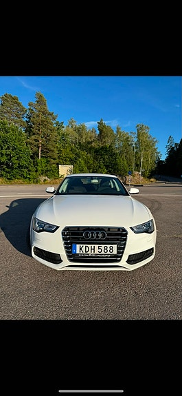 Audi A5 4 of 6