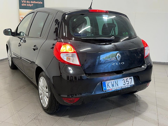 Renault Clio 13 of 14