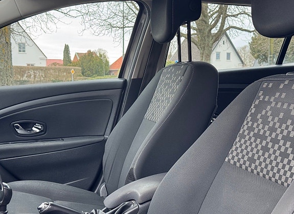Renault Megane 8 of 8