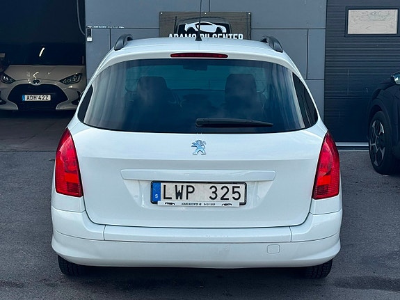 Peugeot 308 SW 5 of 5